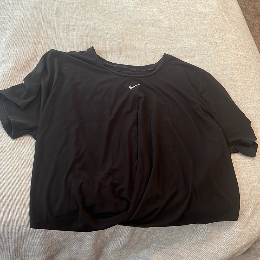 Nike dri-fit workout top